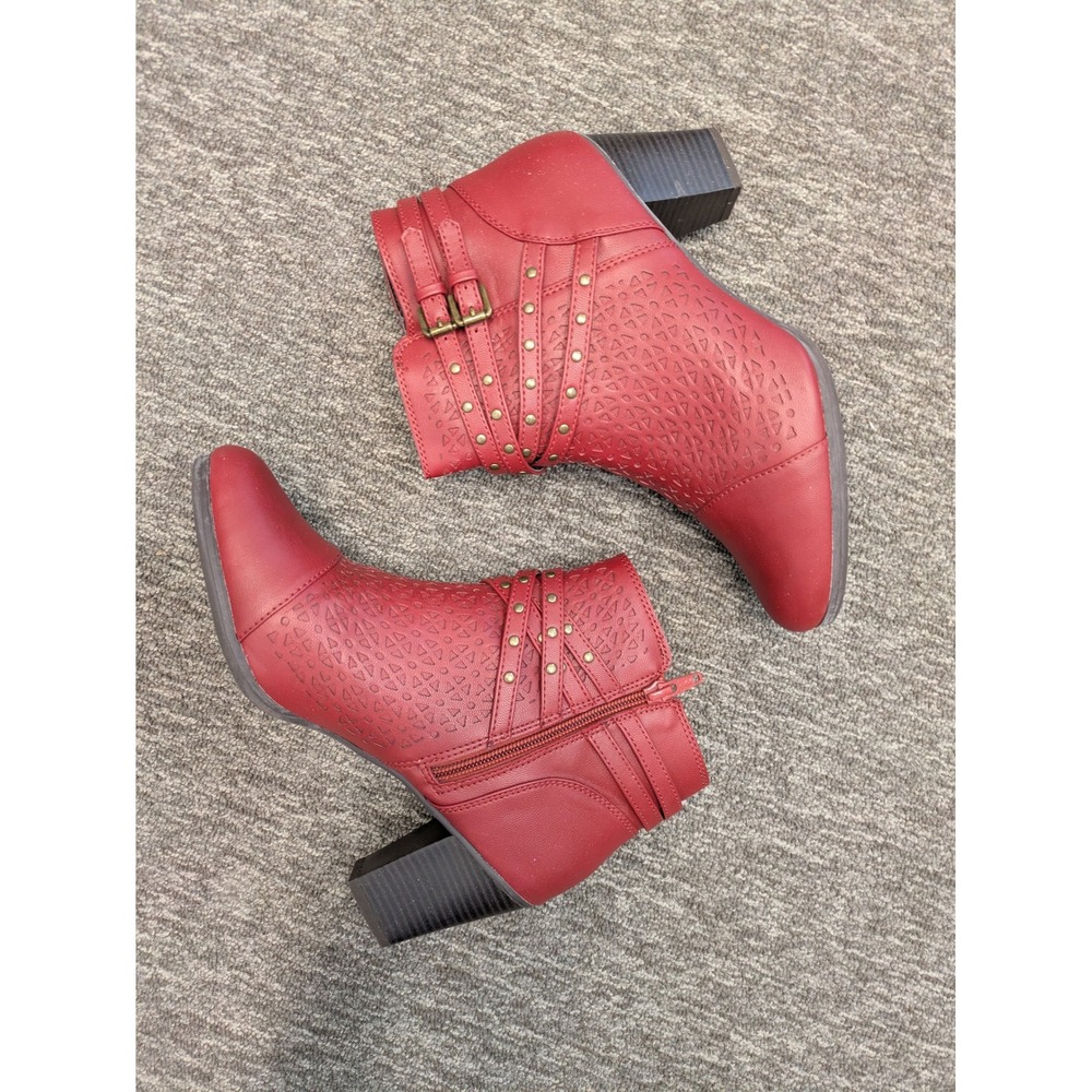 NEW‎ Rialto Fisher Ankle Boots Women's 10 Red Studded Buckle Straps